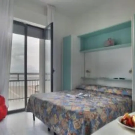 Oceania Hotel