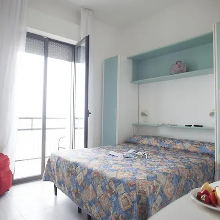 Hotel Oceania 3*